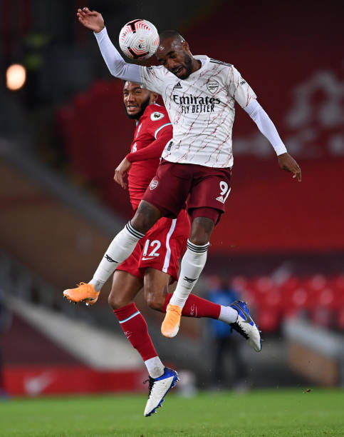 双方对彼此 双方对彼此