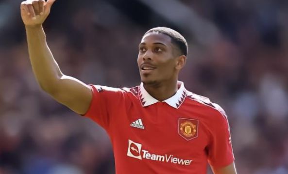 以及对球队 以及对球队